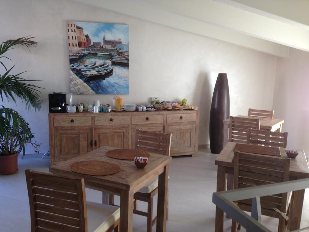 La Casa Di Pier Hotel ออลเบีย ภายนอก รูปภาพ